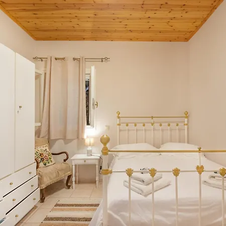 Galini Vines - Authentic Corfu Village Life Wifi Ac